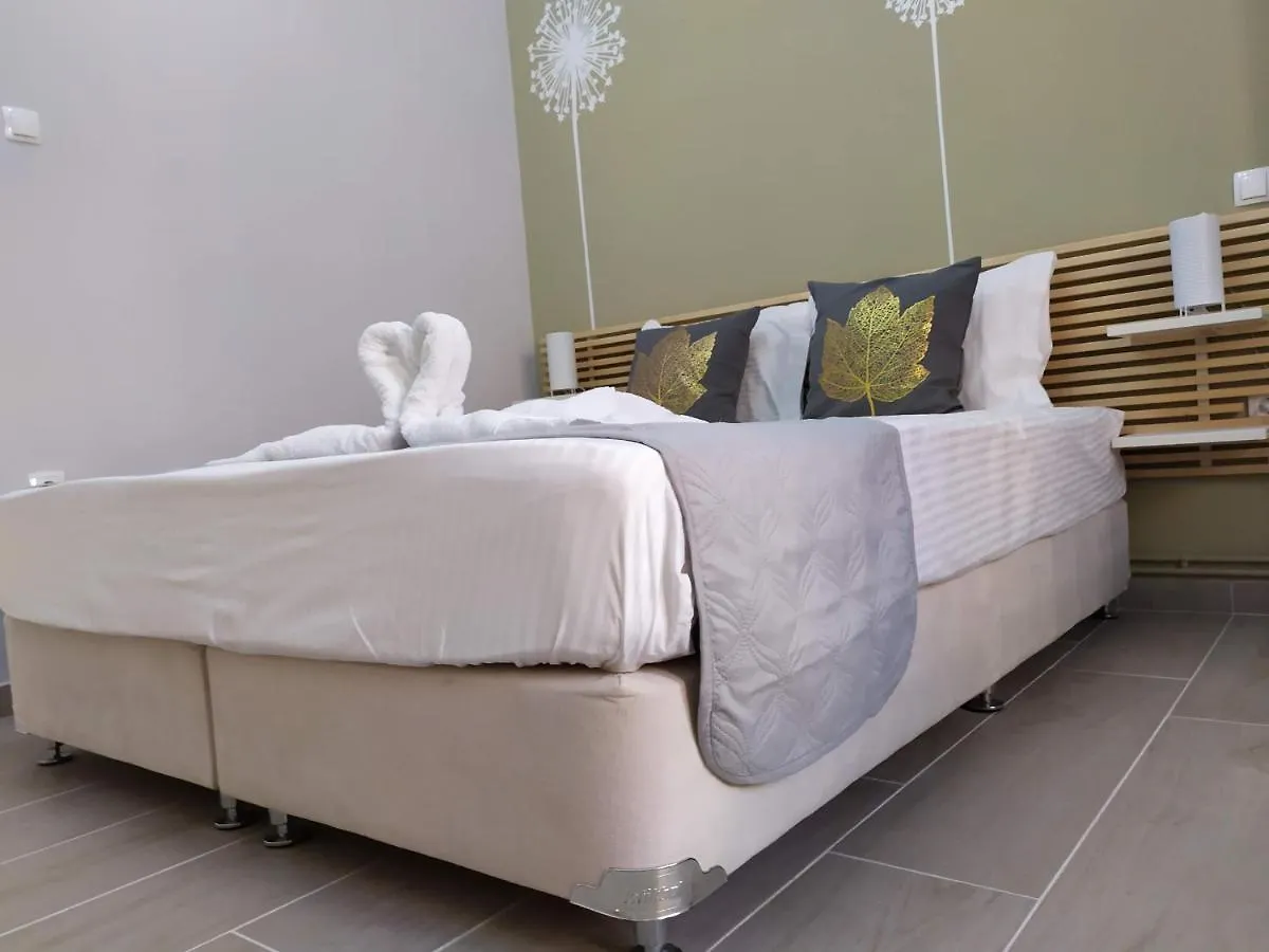 Sunday Apartment Chania 2B