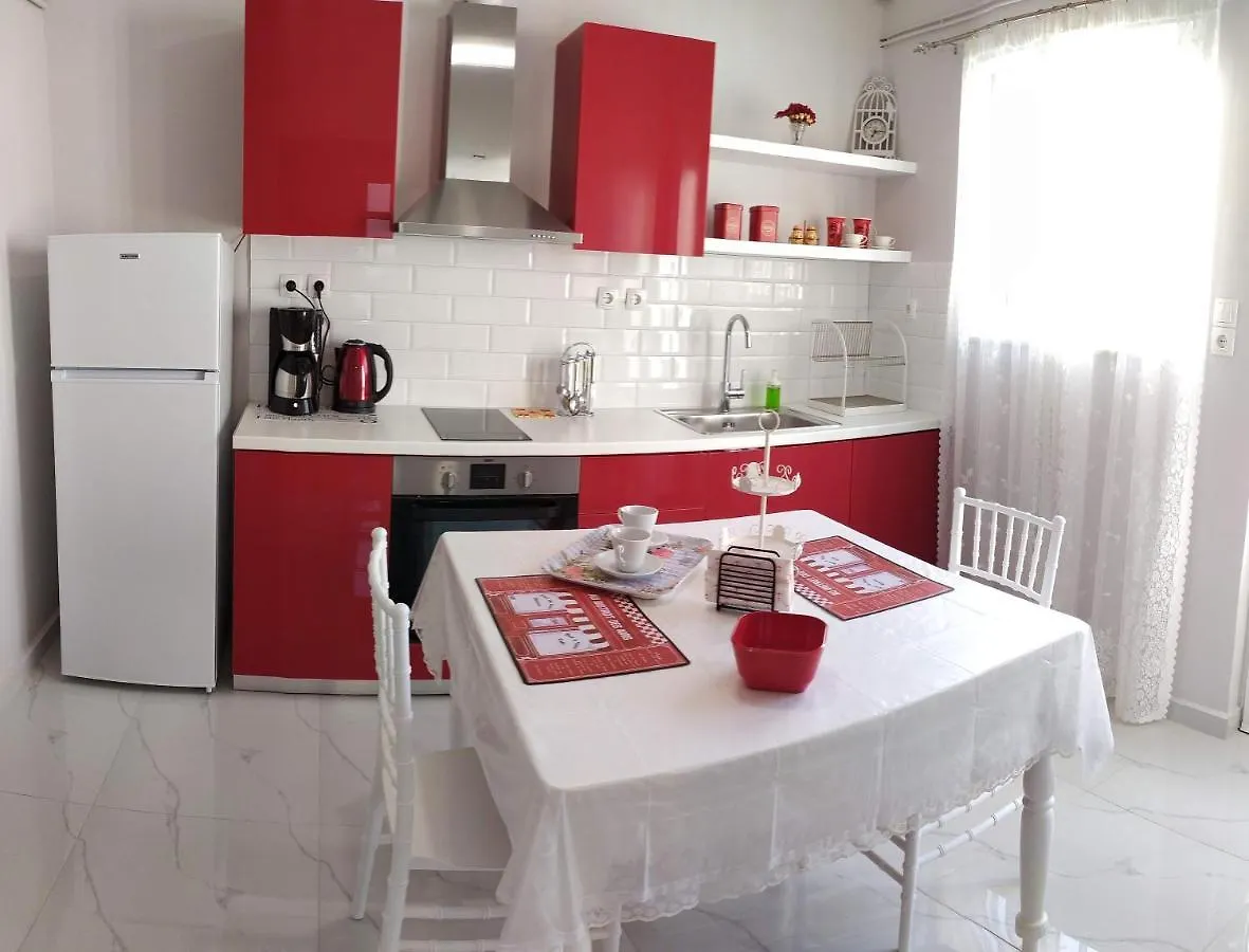 Sunday Apartment Chania 2B